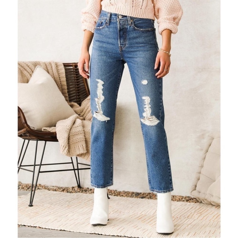 Levi's Premium Wedgie Straight Women's Jeans, distressed, medium wash 28 J7 - Picture 3 of 10